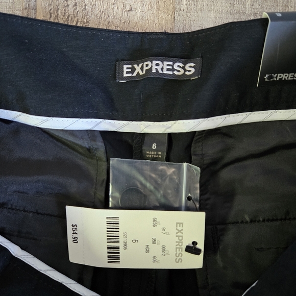 EXPRESS | Cuffed Tie Belted Shorts in Black sz 6 - Picture 4 of 6